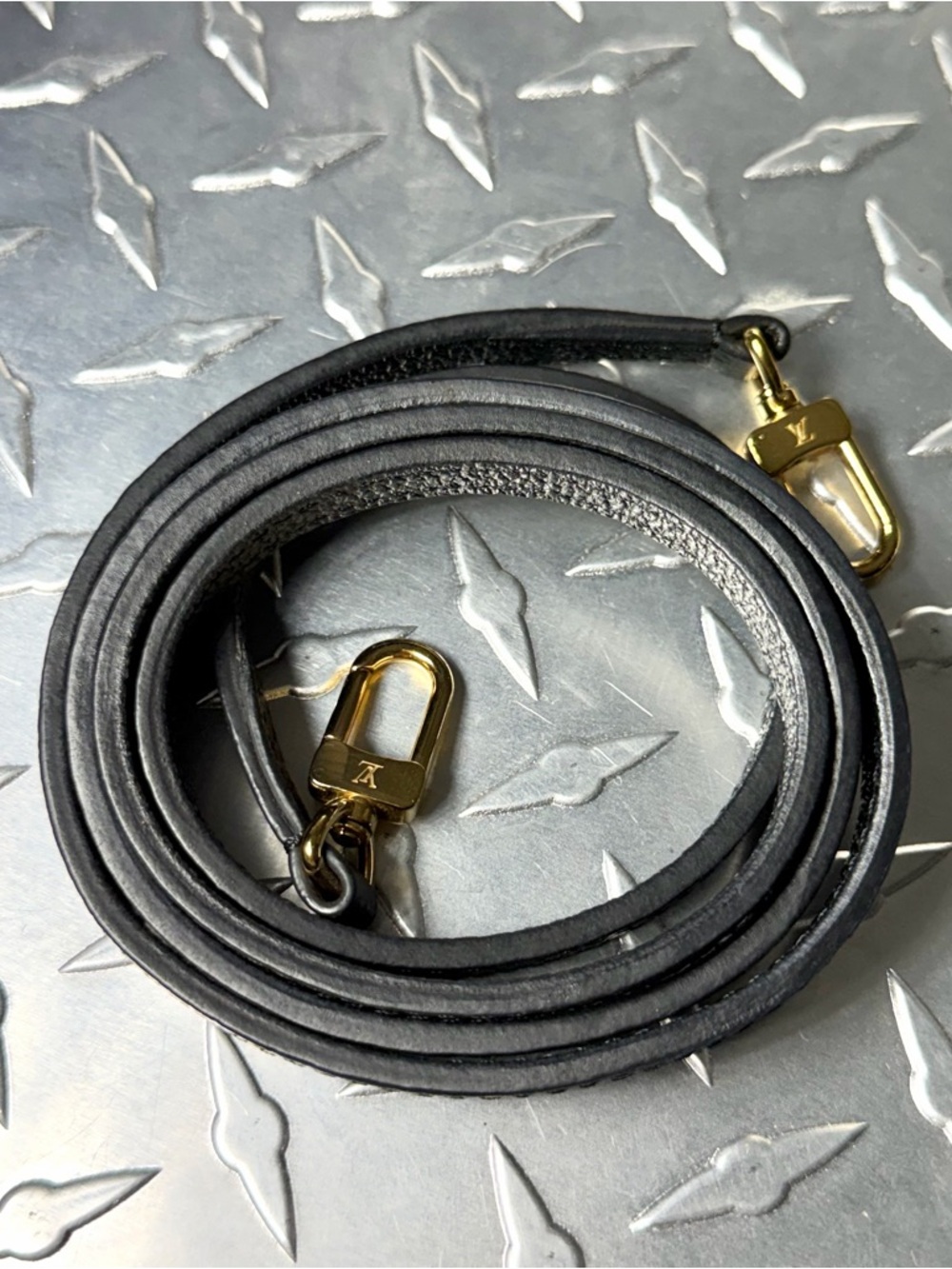 Louis Vuitton Giant Monogram Empreinte Petit Sac Plat in Black - Picture 10 of 11
